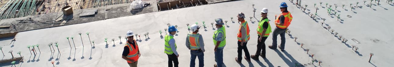 hommes%20de%20chantier1.jpg